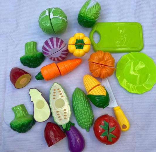 Vegetable cutting set