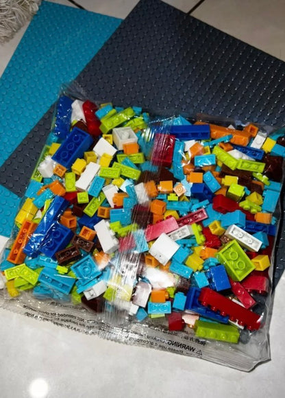 1100 pieces compatible legos